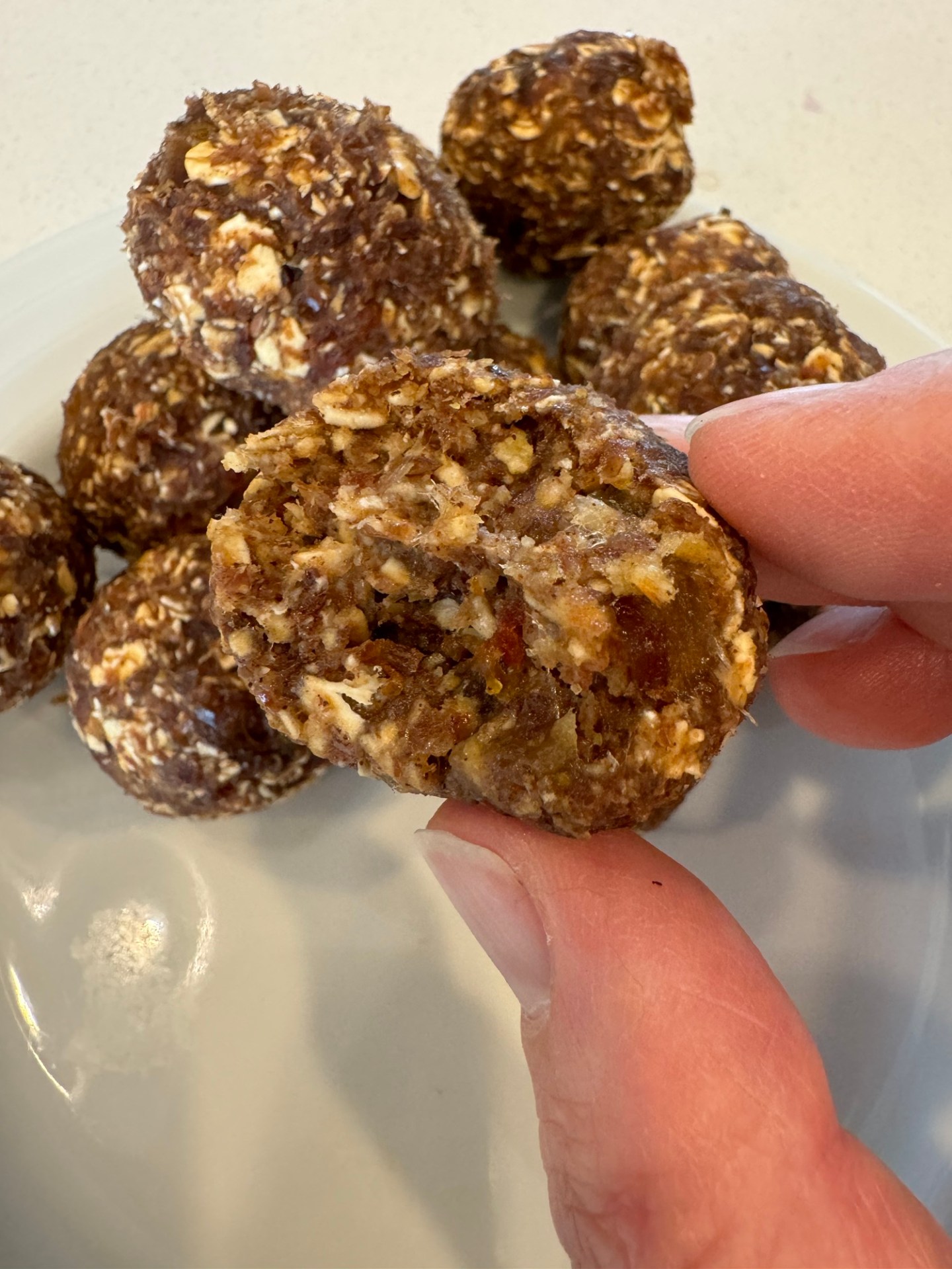 Apple Crisp Date Balls - The Soft Simmer